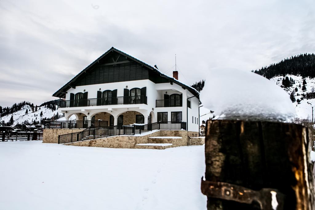 Luisenthal Conac Villa ฟุนดูโมลโดเว ภายนอก รูปภาพ